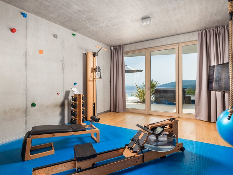 Majestic Coastal Retreat - Villa Mayan