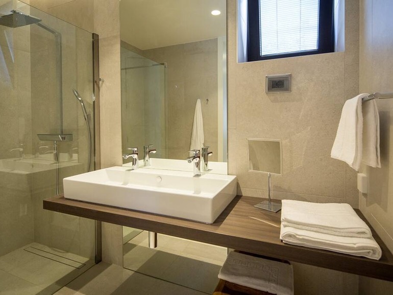 Z6 Dolcevita Signature - Villa & Yacht Experience in Rovinj